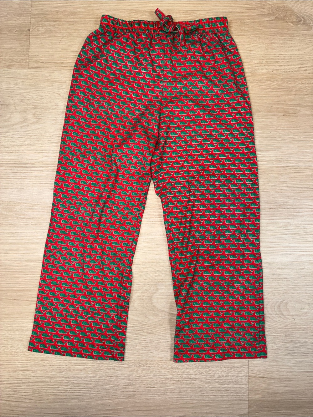 Vineyard Vines Red Lounge Pants Green Whale Pattern Christmas Festive